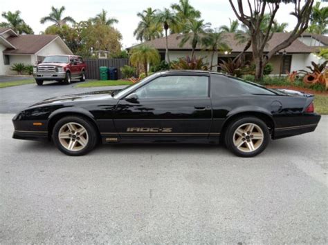 1987 IROC Z Rare Blk / Gold